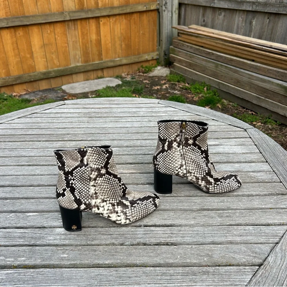 Tory Burch tory burch